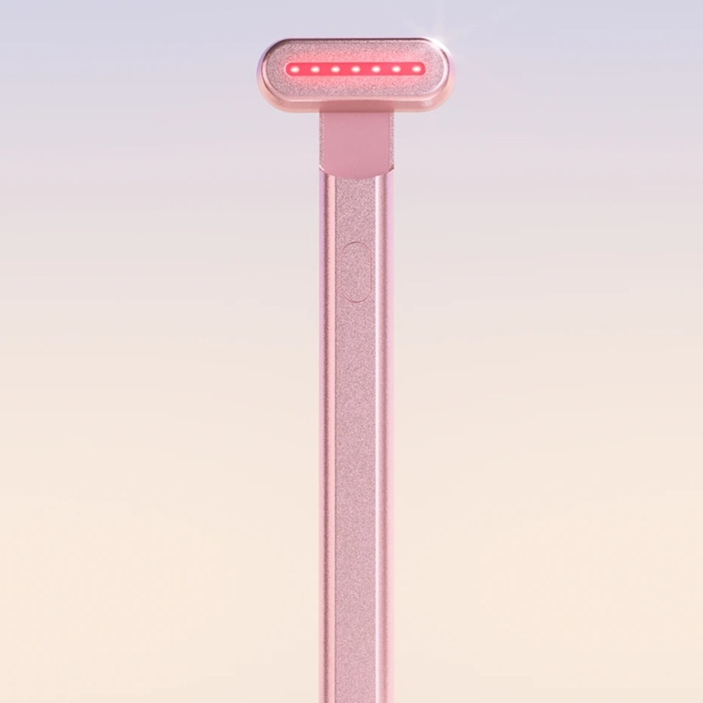 Solawave 4-in-1 skincare wand brand new
